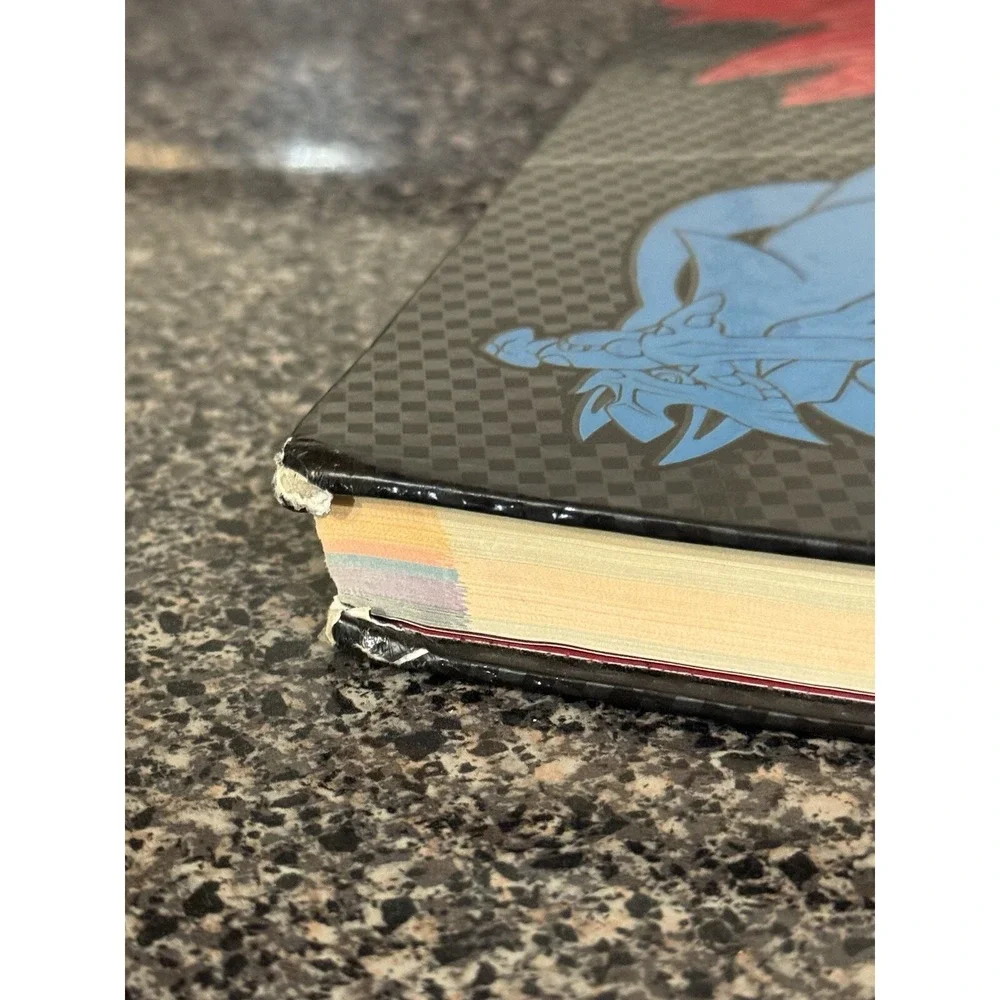 Pokemon Sword & Shield‎ Galar Region Collector's Hardcover Strategy Game Guide